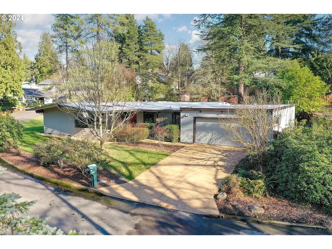 A 1959 MCM in Portland, OR - $799,900