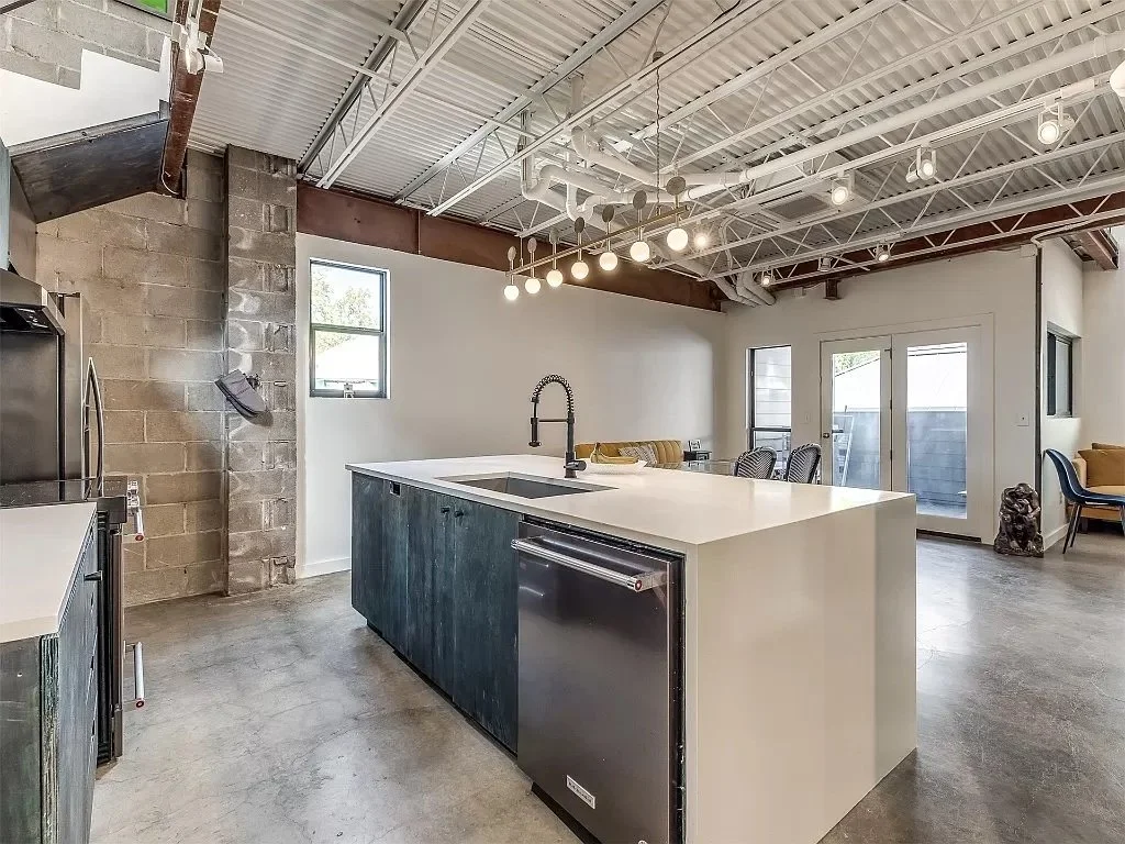 A Tri-Level Condo in OKC - $179,000