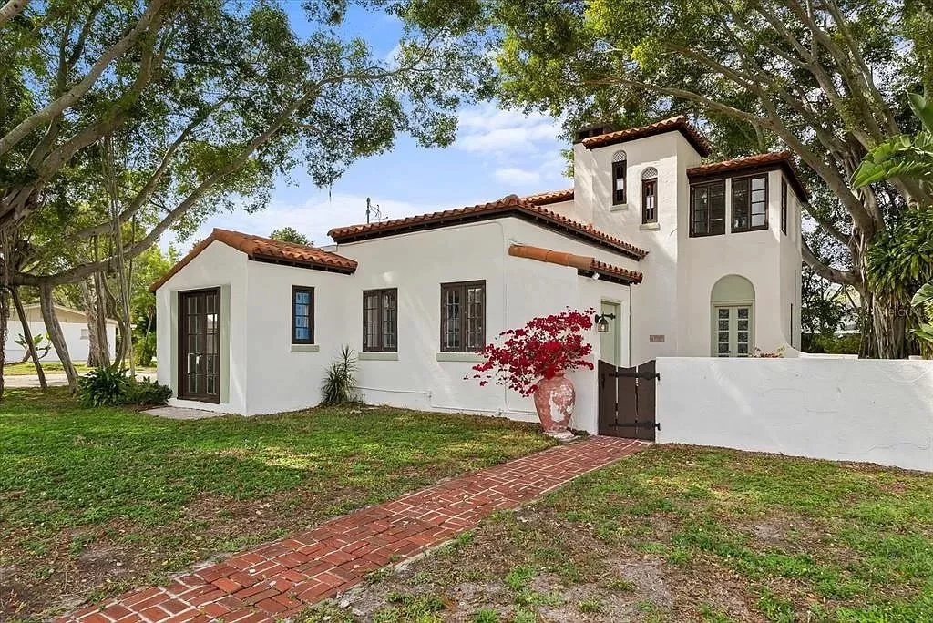 A Spanish Revival in Sarasota, FL - $629,000