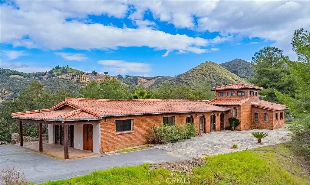 Over 9 Acres in Temecula, CA - $1,300,000