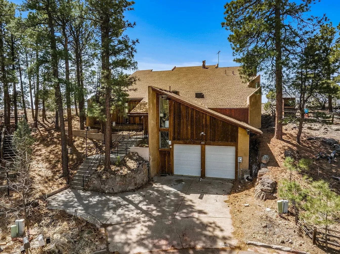 Los Alamos, NM - $635,000