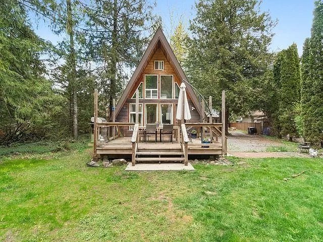 Half an Acre in Hope, BC - C$699,000