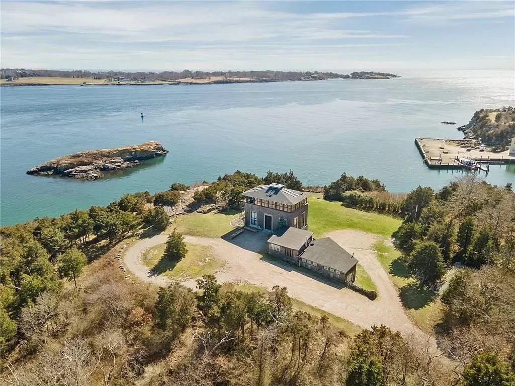 Over 3 Acres in Jamestown, RI - $30,000,000
