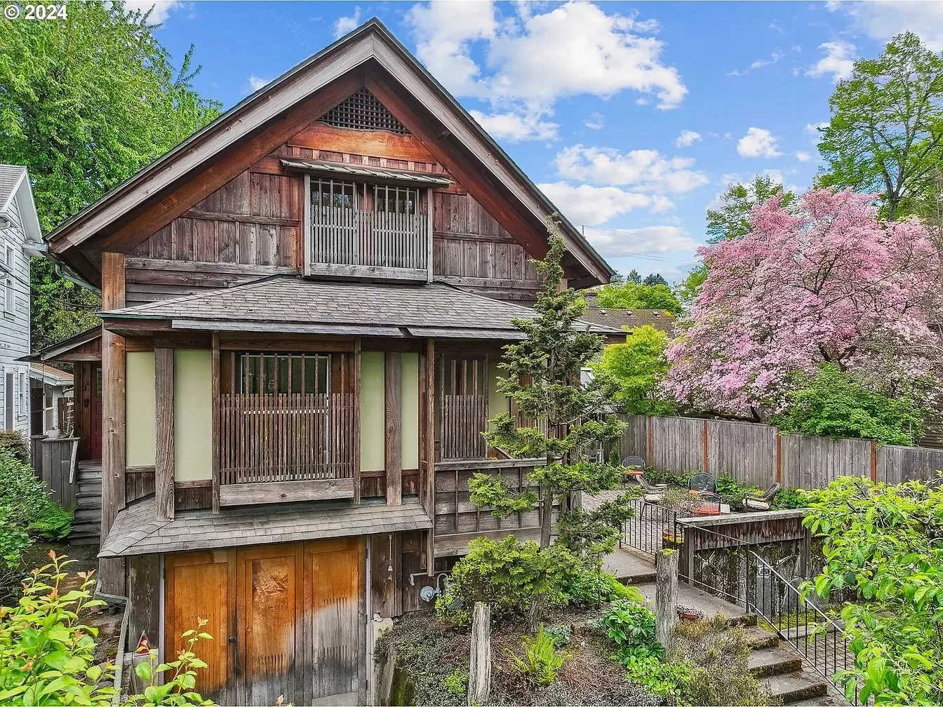 A 1906 Home in Portland, OR - $725,000
