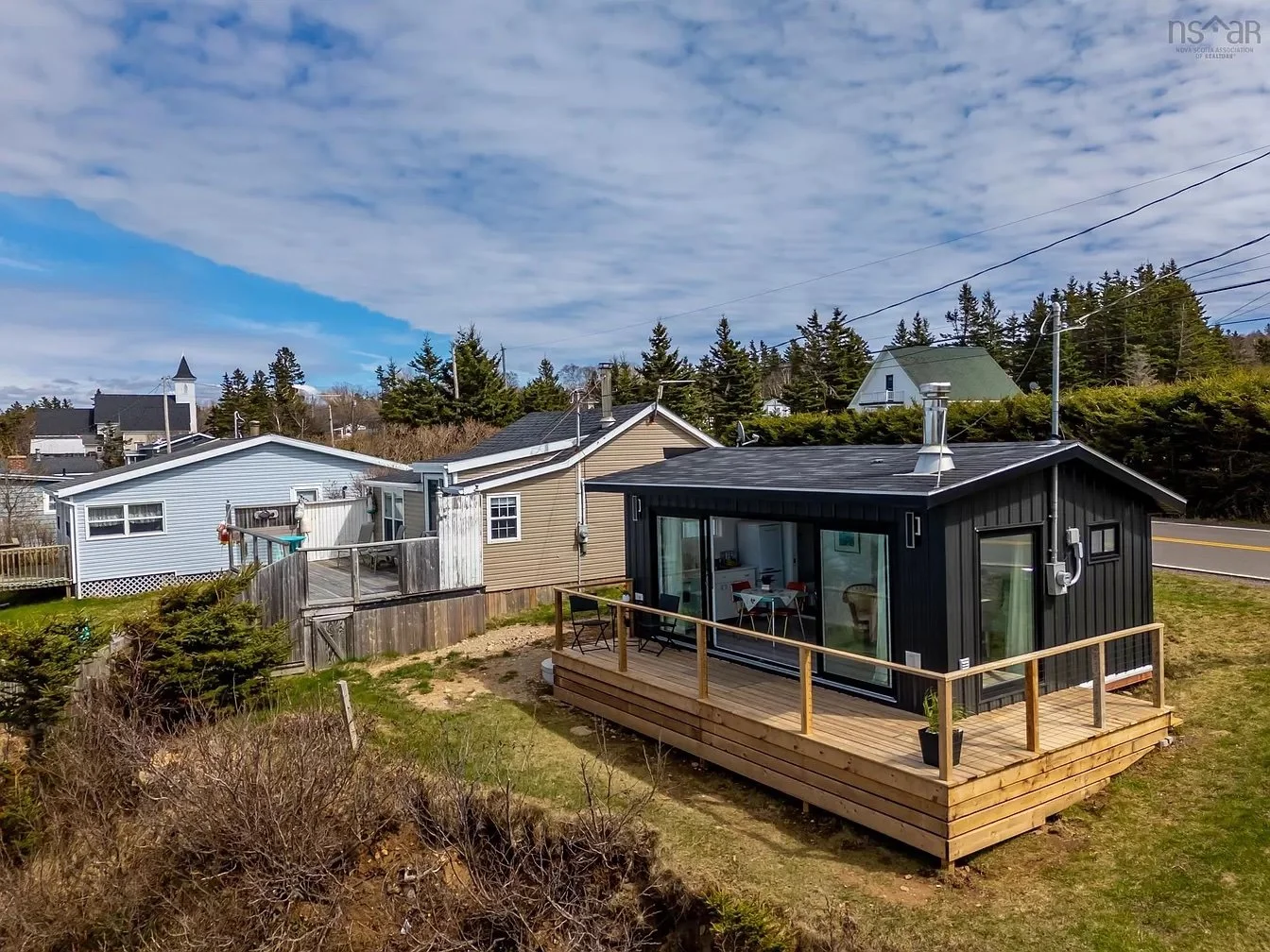 Waterfront in Margaretsville, NS - C$174,900
