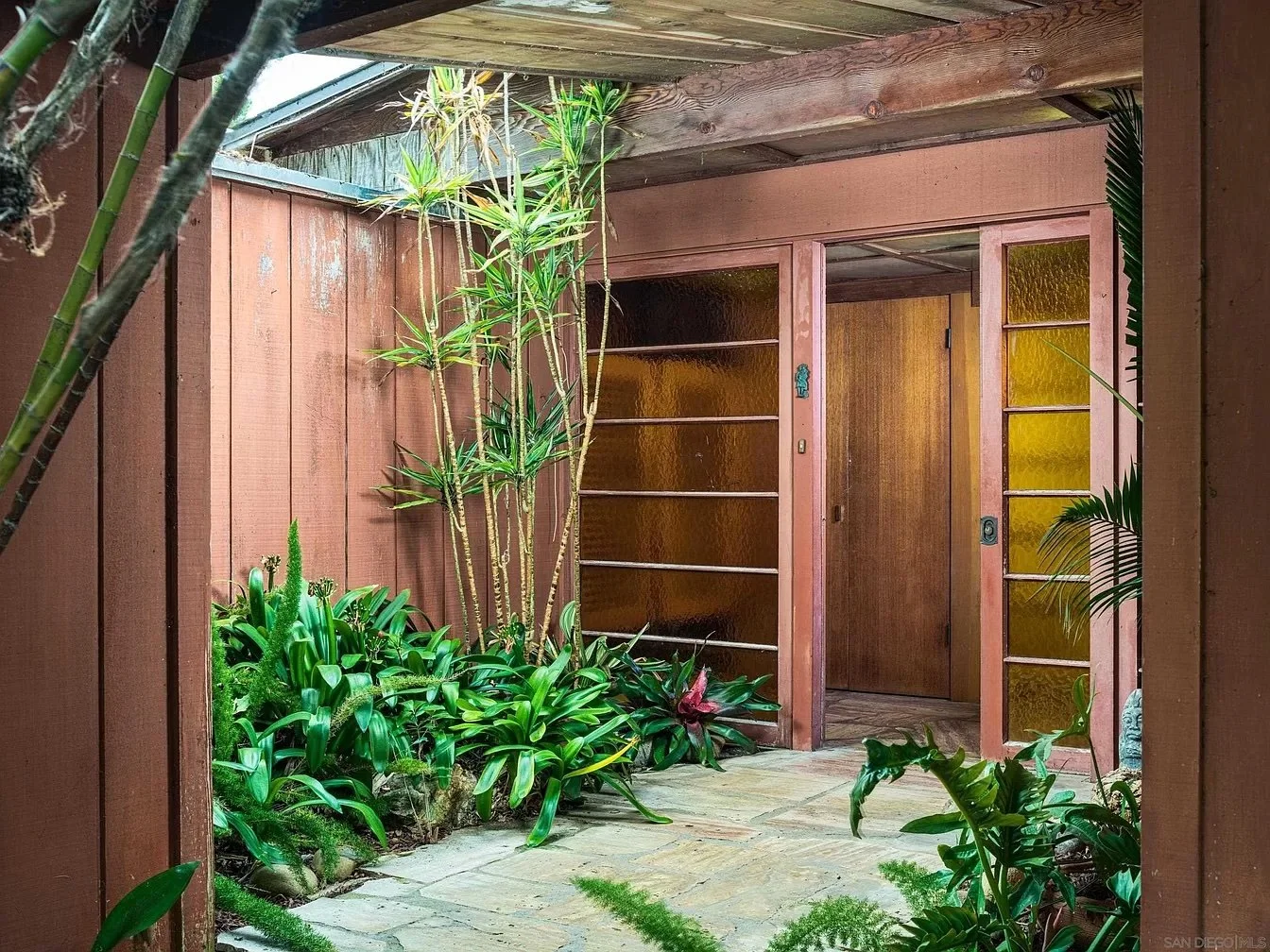 A Dale Naegle Design in San Diego - $4,150,000