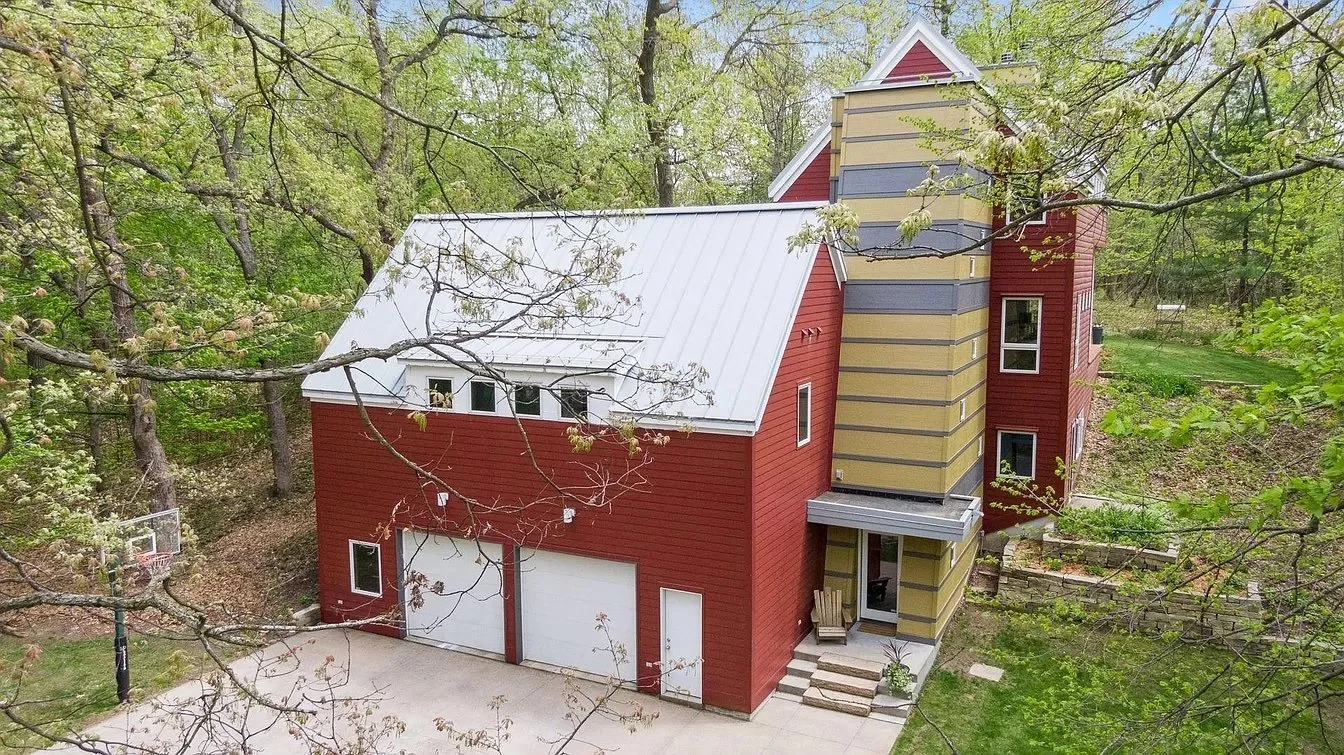 A Michael Huber Architects Design - $775,000