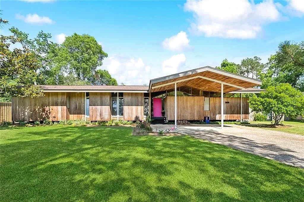 The 1963 Setzler House by John Desmond - $450,000