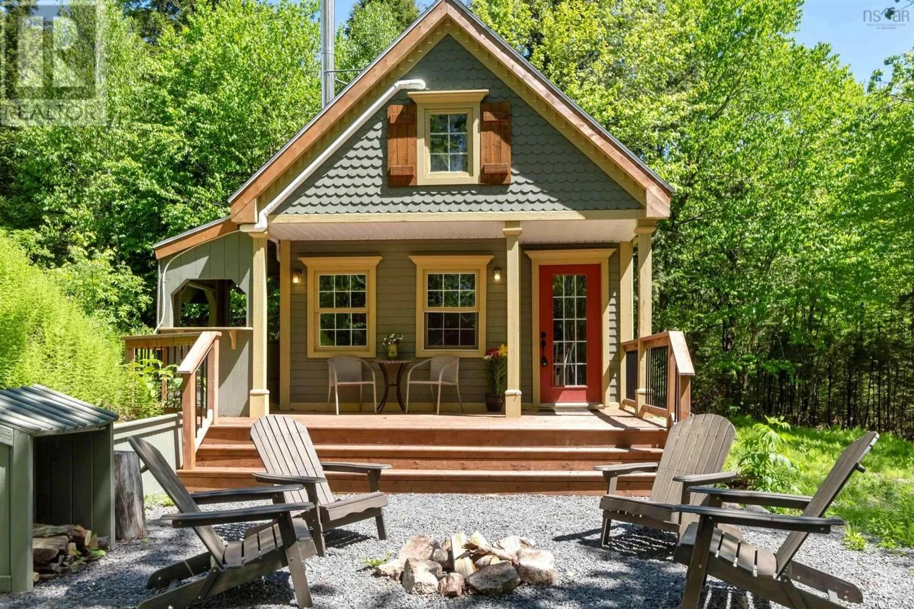 Off Grid on 1.3 Acres in West Hants, NS - C$199,000
