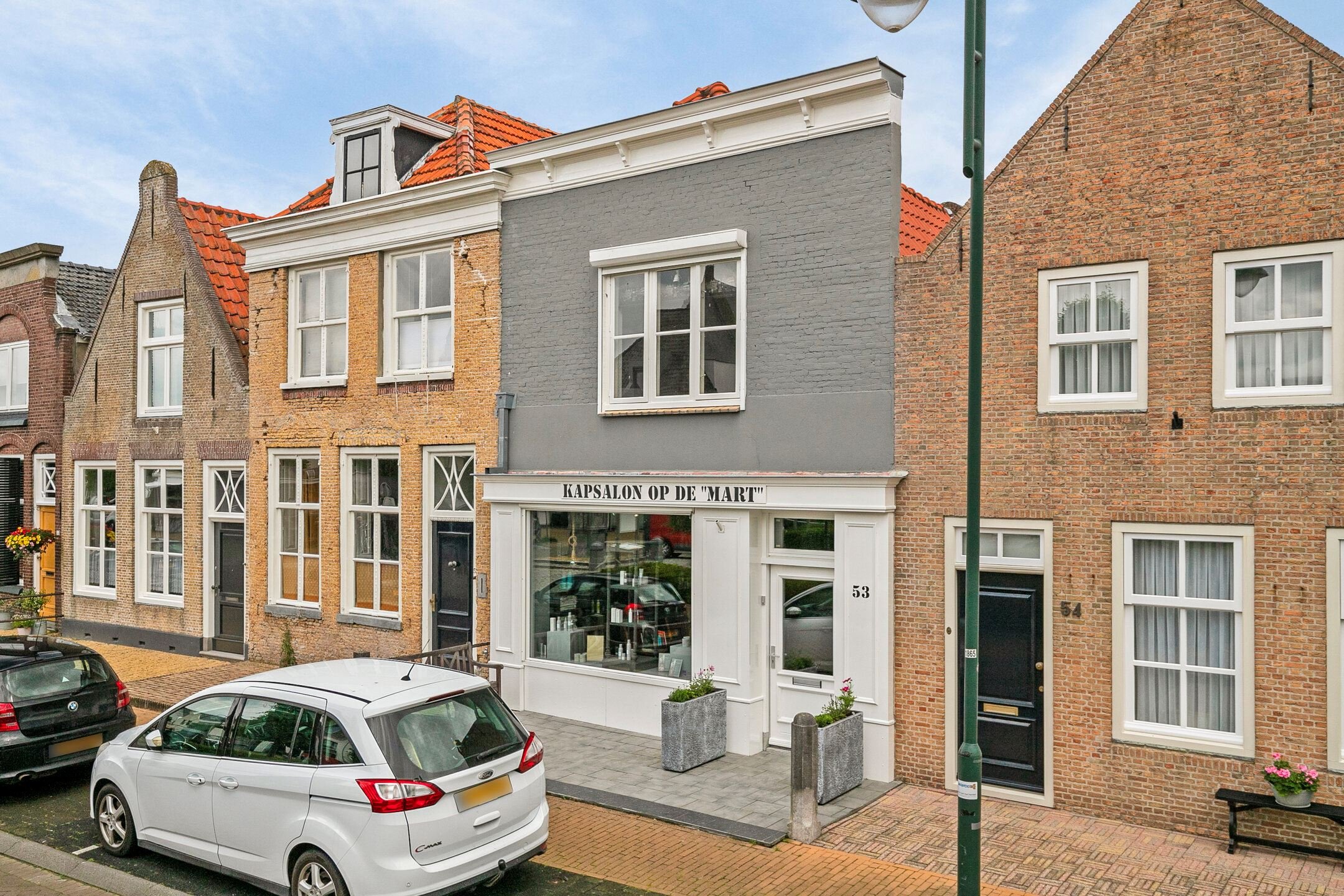 Mixed Use in the Netherlands - €300,000