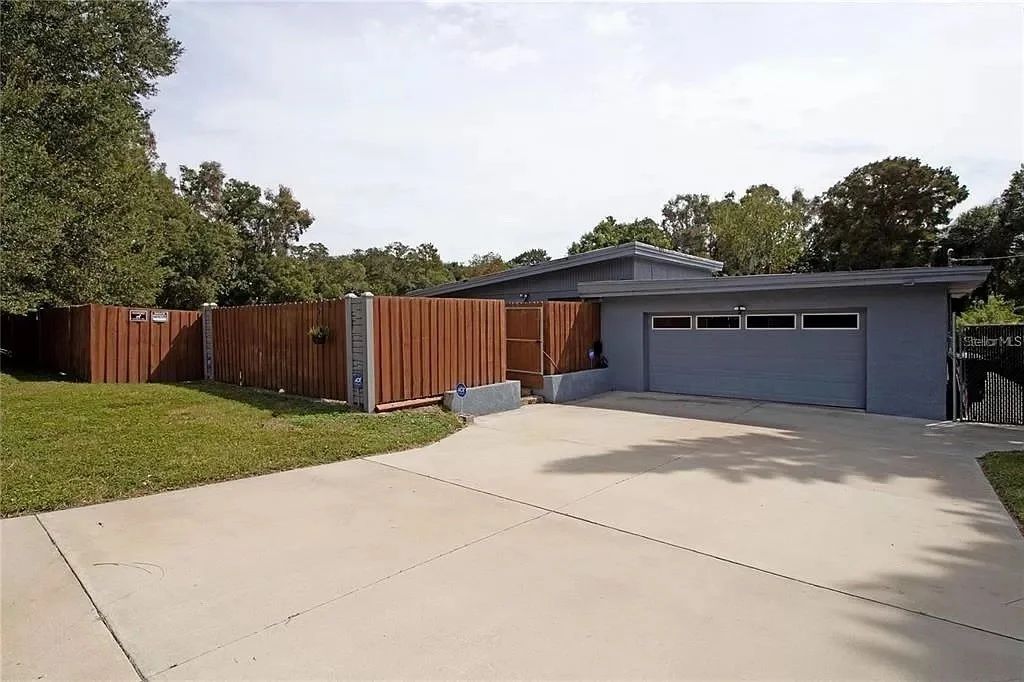 1.76 Acres in St Pete, FL - $975,000