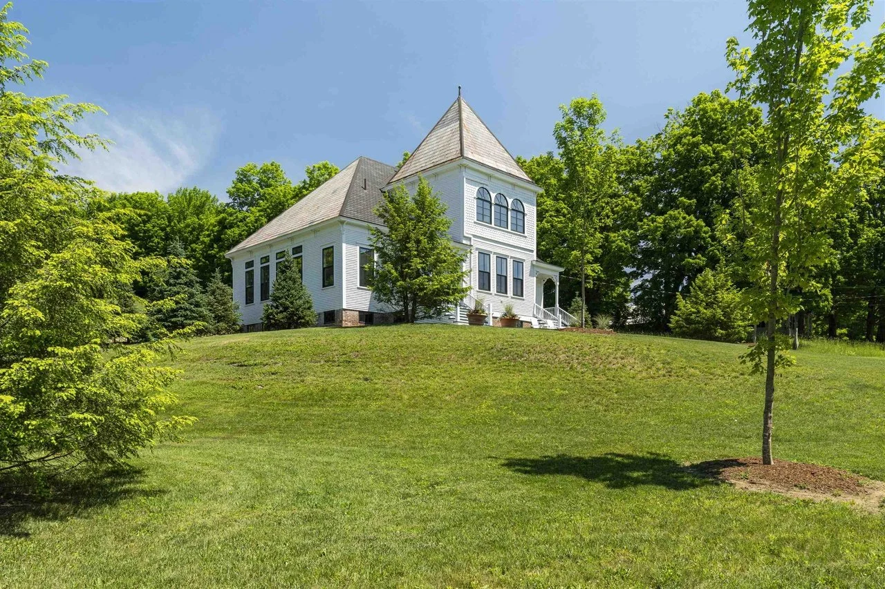 1.33 Acres in Woodstock, VT - $1,775,000