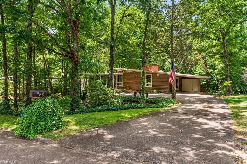 A 1956 Robert Conner Design in High Point, NC - $385,000