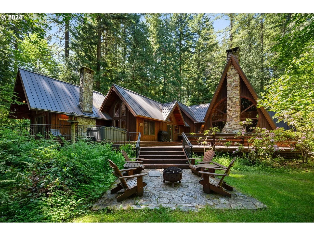 Over 3 Acres in Rhododendron, OR - $1,325,000