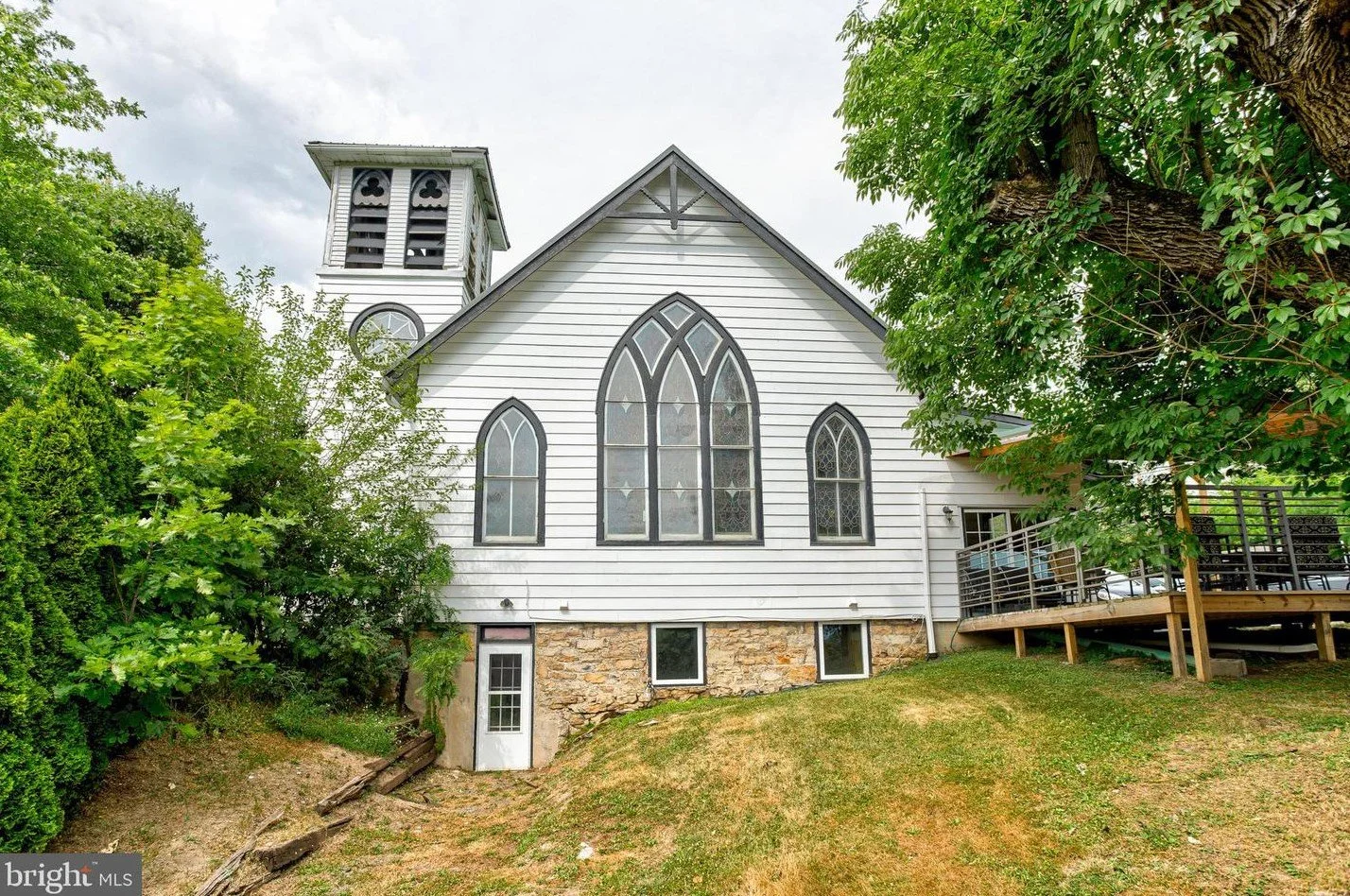 The 1903 First Presbyterian Church of Burnham, PA - $295,000