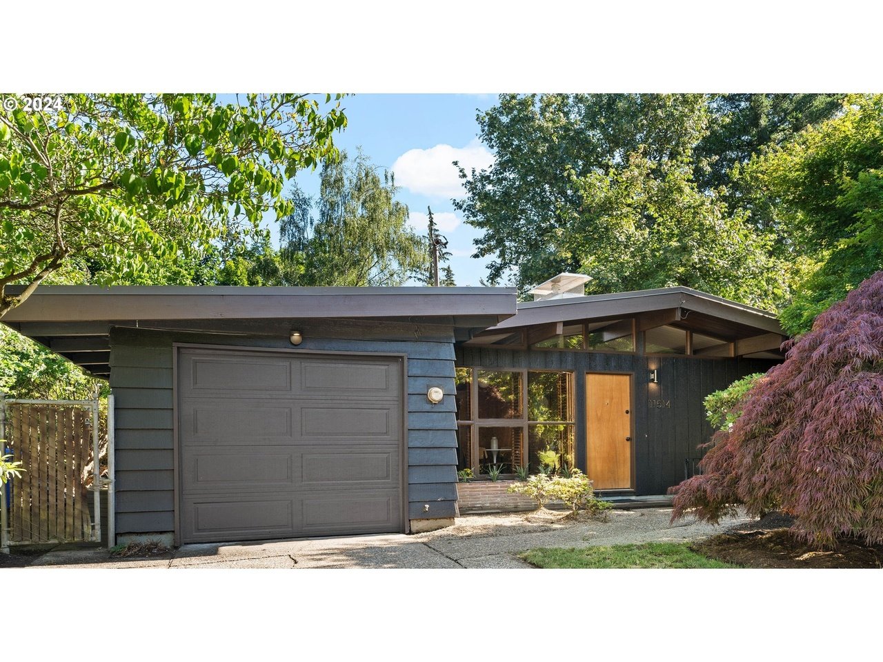 A 1956 Mid-Century Modern in Portland, OR - $474,900