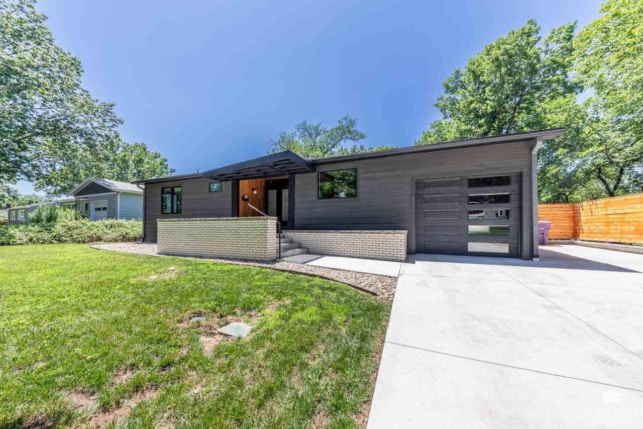 An Updated Home in Manhattan, KS - $389,000