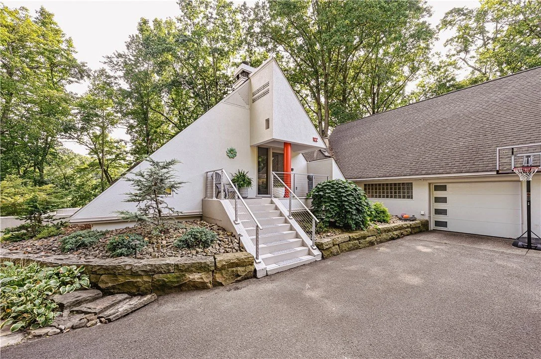 A Contemporary Home in Greensburg, PA - $980,000