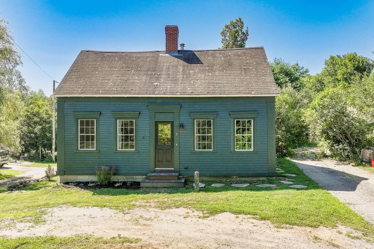 A Cape Style Home in Washington, ME - $325,000