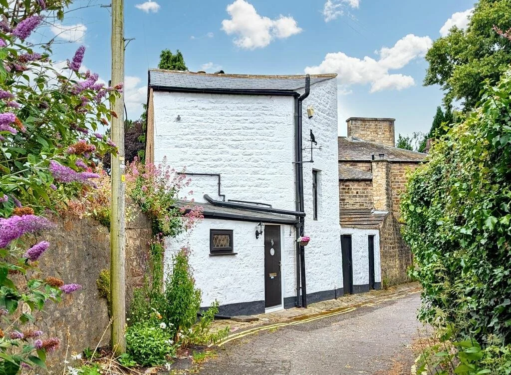 A Cottage in Lancaster, England - £155,000
