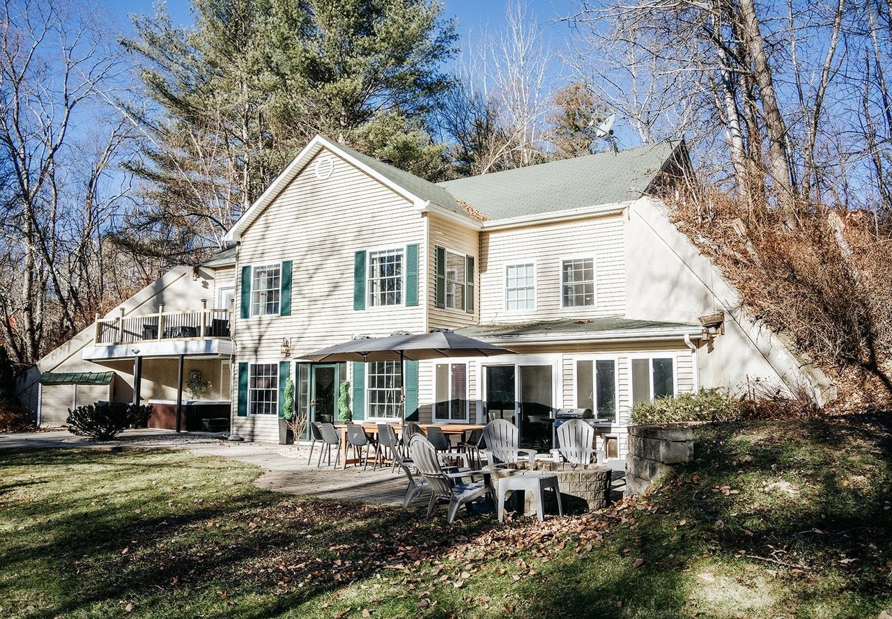 An Earth Home on 1.5 Acres - $575,000