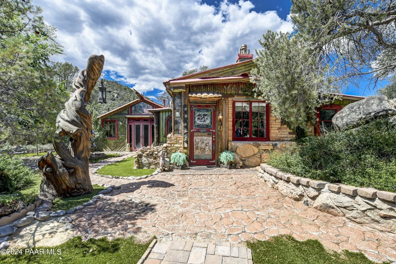 An Artsy Home in Prescott, AZ - $795,000