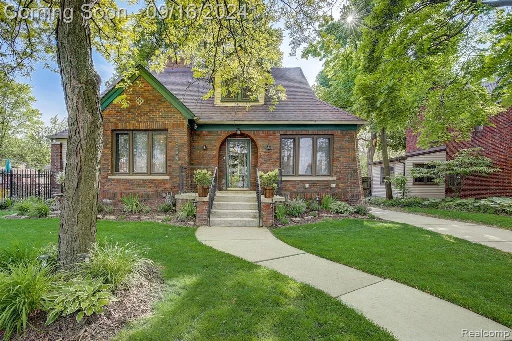 A 1927 Gem in Detroit - $289,999