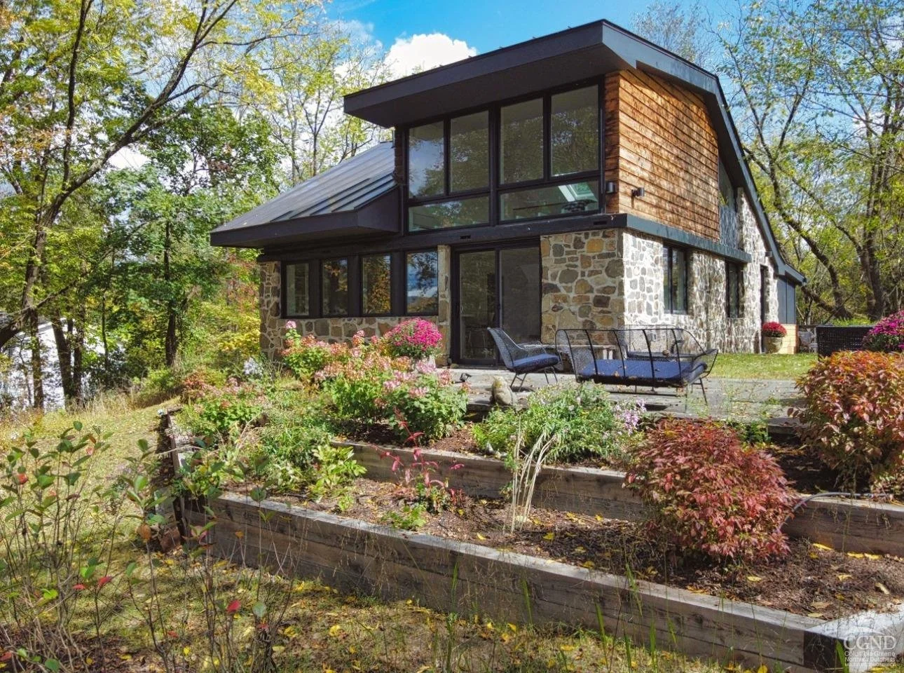 Light &amp; Airy in New Paltz, NY - $1,295,000