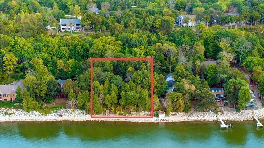 A Fairytale Cottage in Green Bay, WI - $500,000