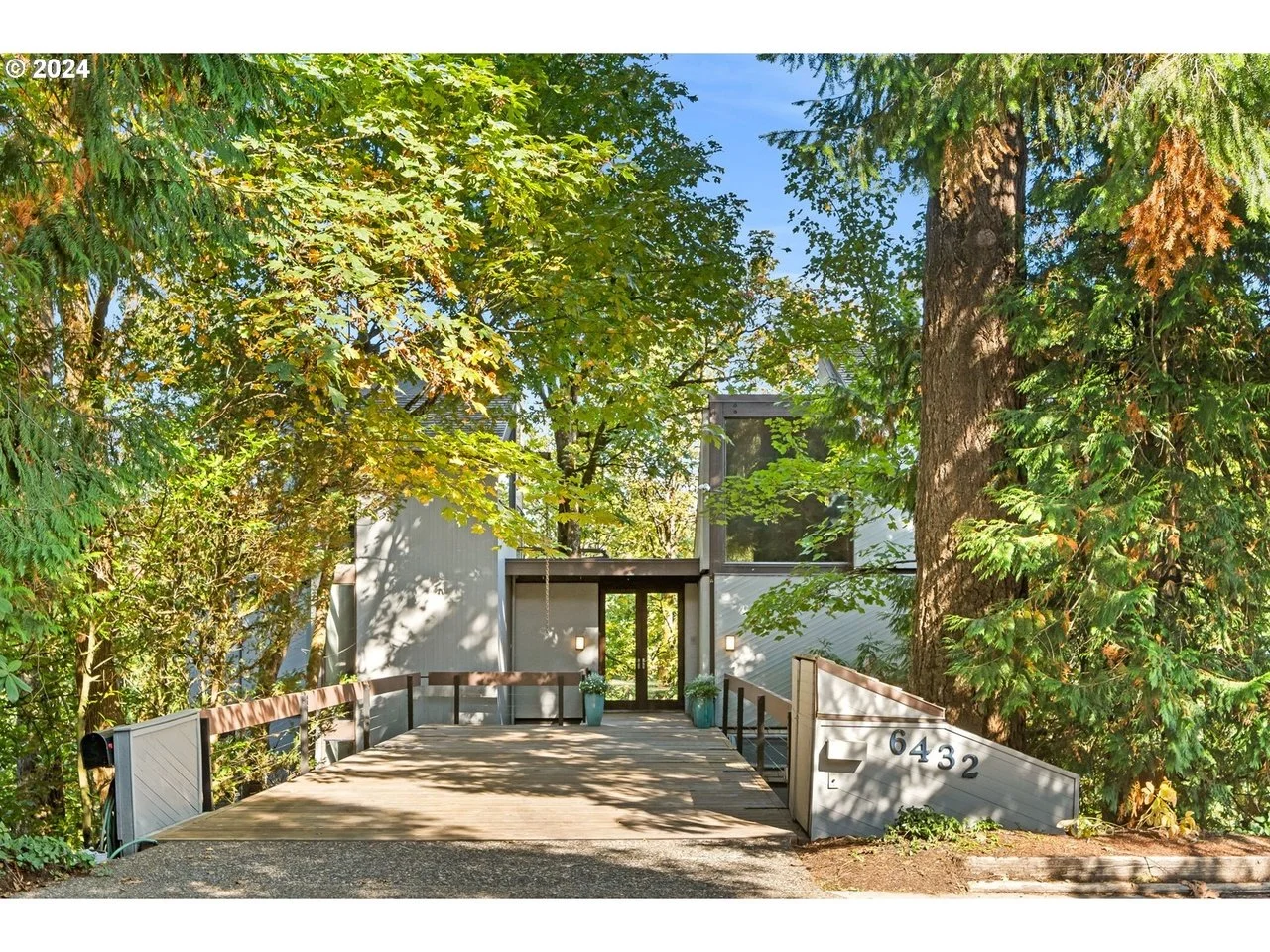 The Home of Architect James Oliver - $1,095,000