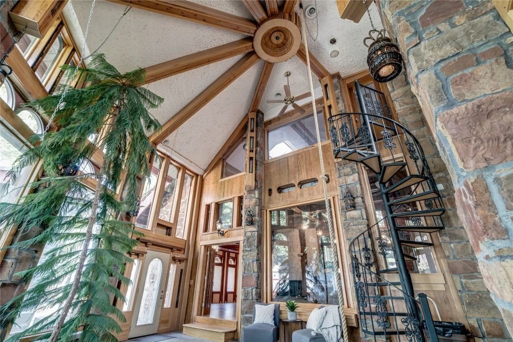 One of a Kind in Bethany, OK - $720,000