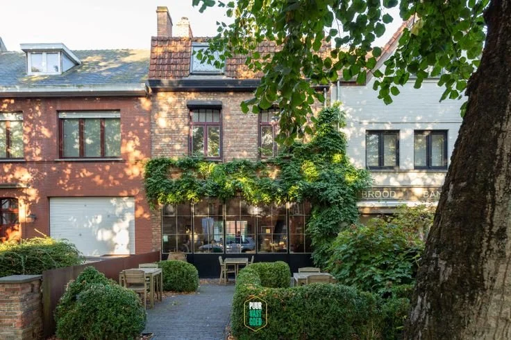 Mixed Use in Belgium - €369,000