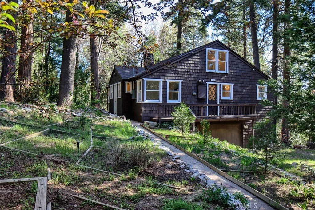 A 1933 Cottage in Lake Arrowhead, CA - $595,000