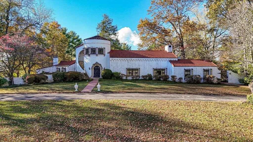 3.6 Acres in Lookout Mountain, TN - $2,300,000