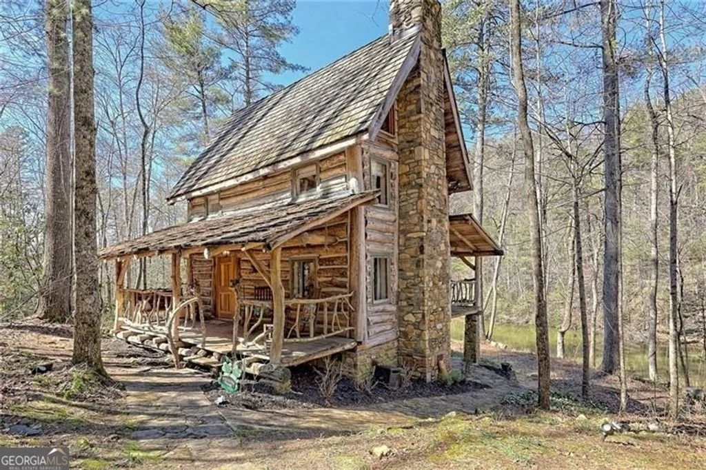 A Log Cabin on Over an Acre - $375,000