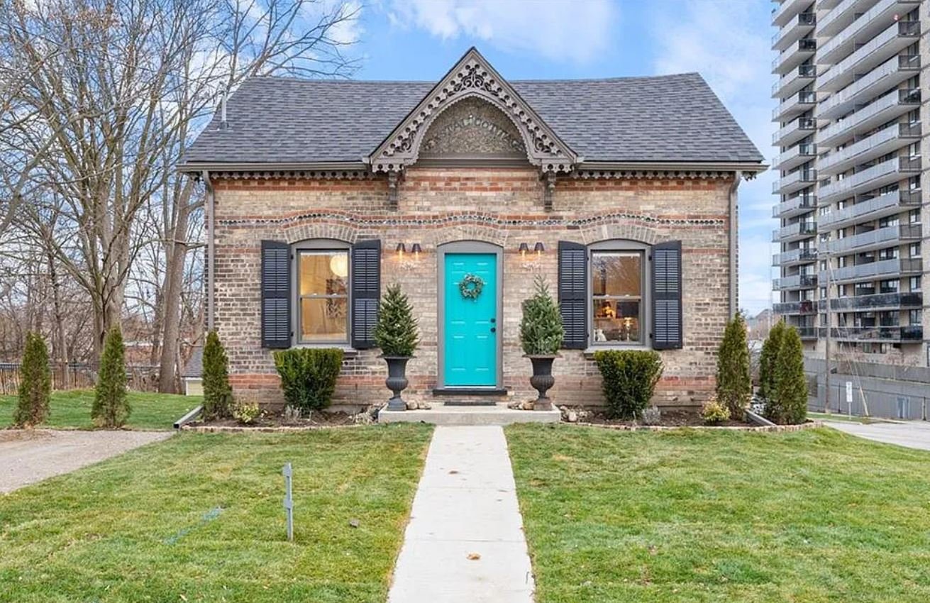 A Historic Home in Brantford, ON - C$699,900