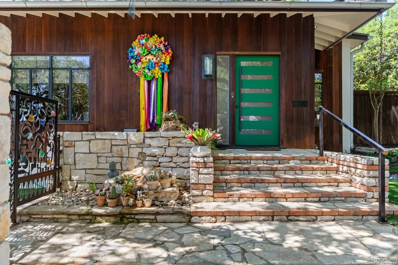 A 1952 Charles Dawson Design in Alamo Heights, TX - $2,375,000