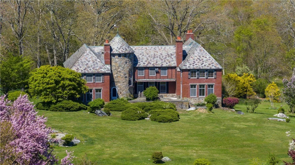 Over 25 Acres in Saunderstown, RI - $3,250,000
