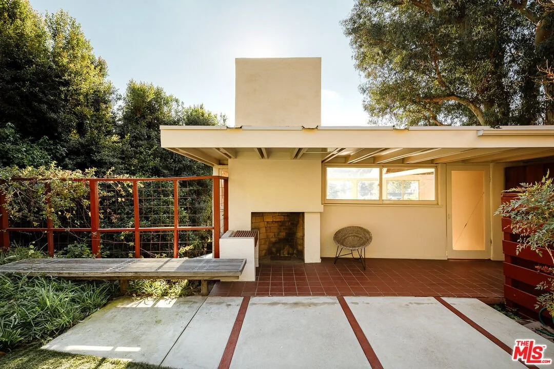 The 1941 Druckman Residence by Rudolph Schindler - $3,295,000