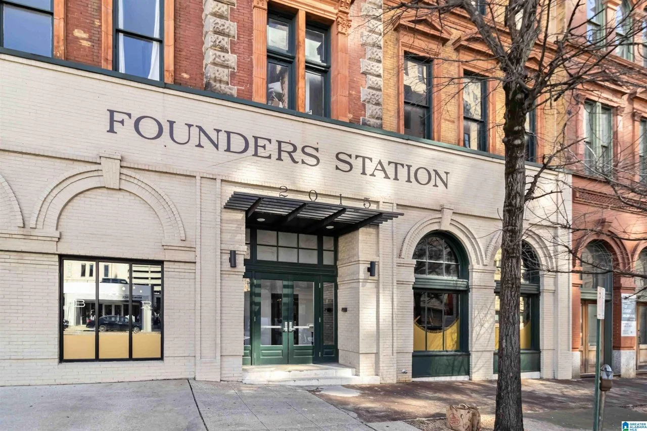 A Condo in the Founders Station - $280,000