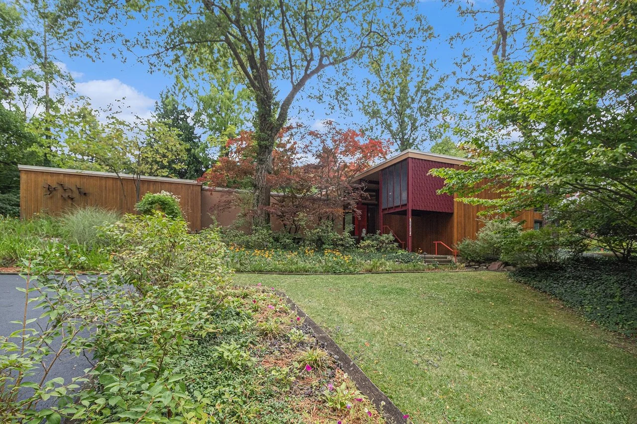 A Robert Metcalf Design in Ann Arbor, MI - $1,399,900