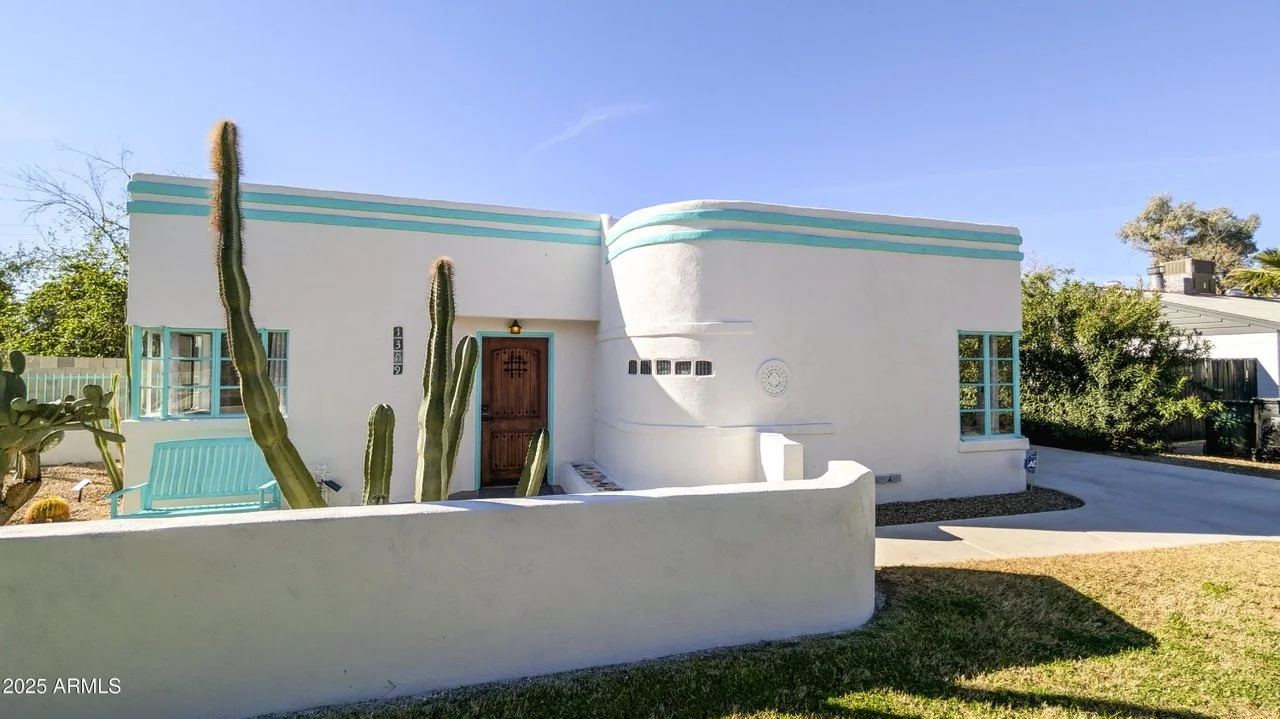 Art Moderne in Phoenix - $519,000