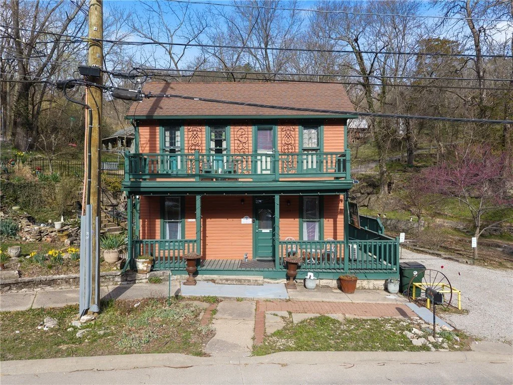 A Historic Property in Eureka Springs, AR - $549,500