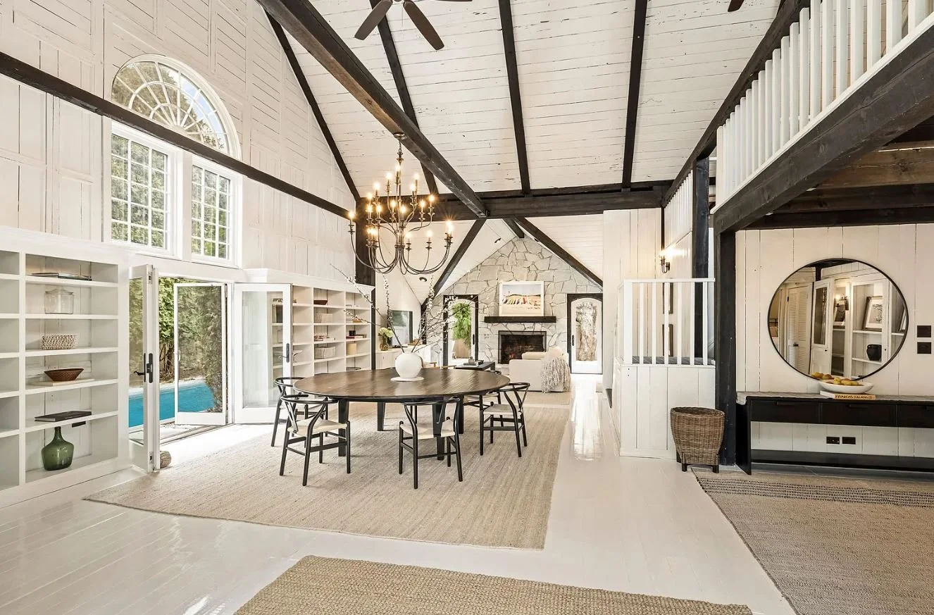 Light &amp; Airy in East Hampton, NY - $5,295,000