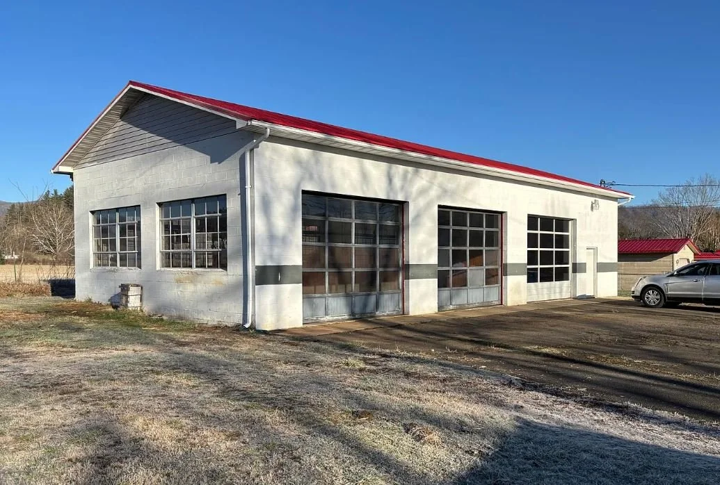 An Auto Shop in Mountain City, TN - $225,000