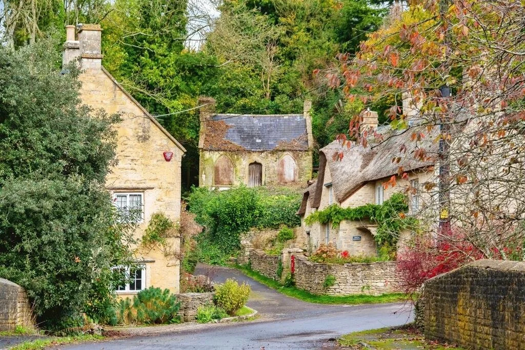 An Old Schoolhouse in England