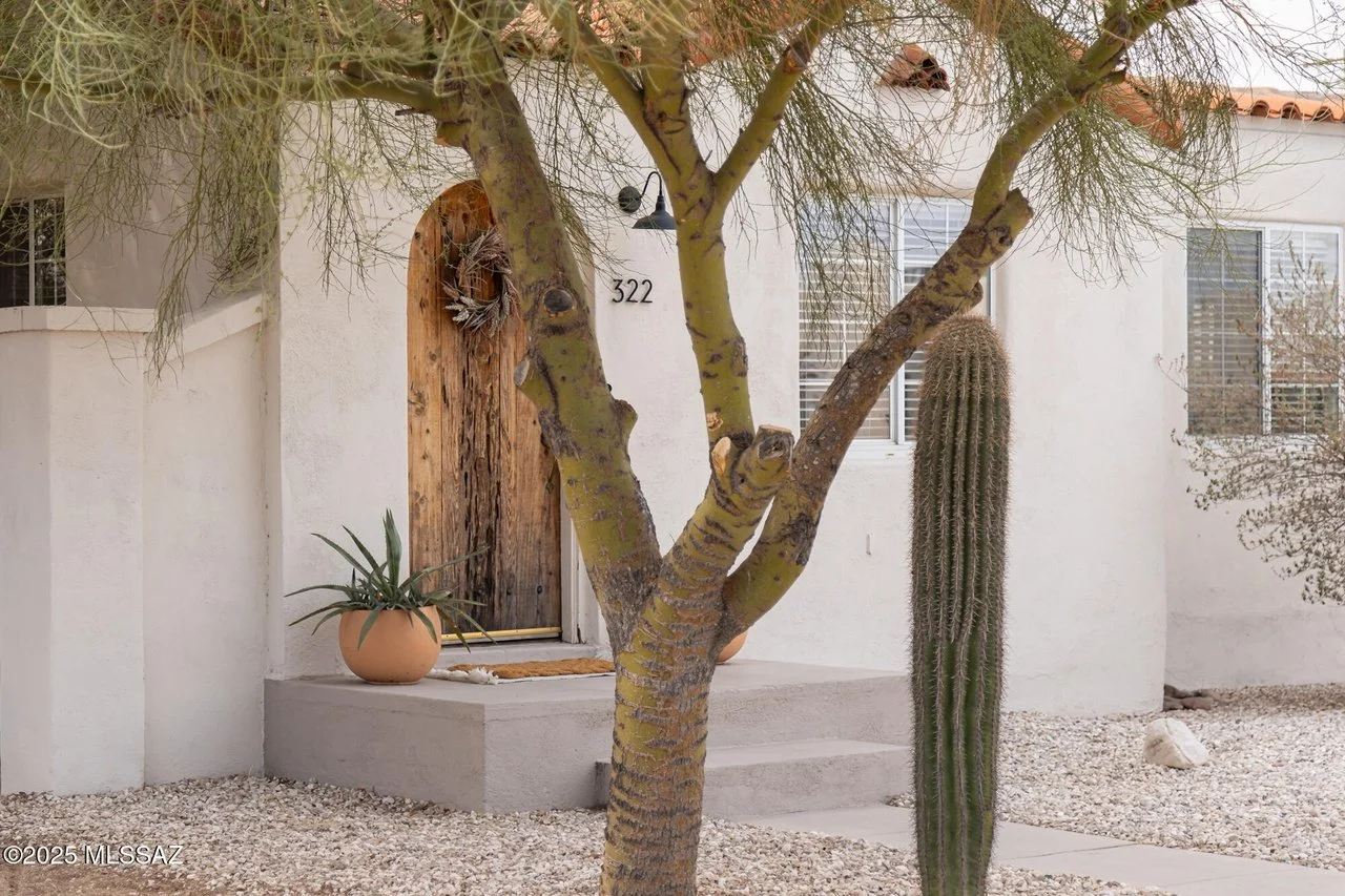 Soft Tones in Tucson - $440,000