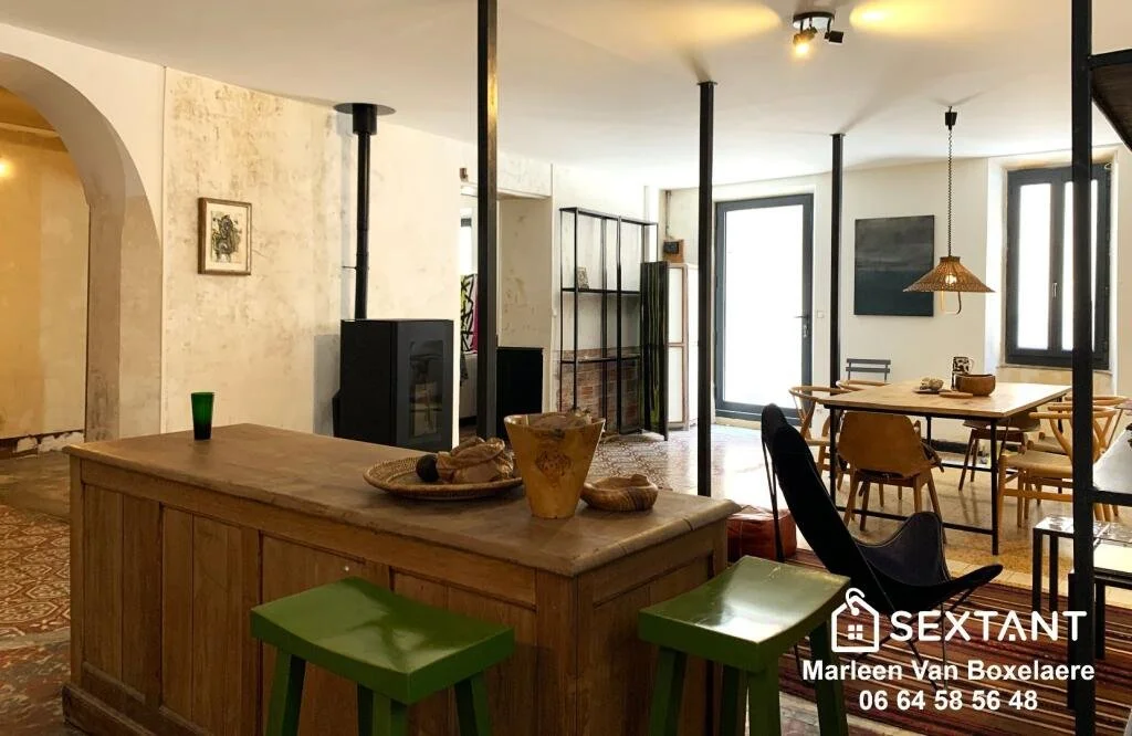 Period Features in France - €172,000