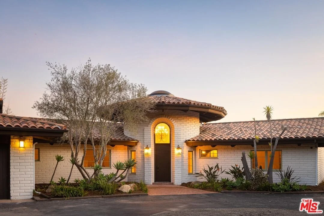 A 1986 Weir Brothers Adobe in Encinitas, CA - $3,998,000