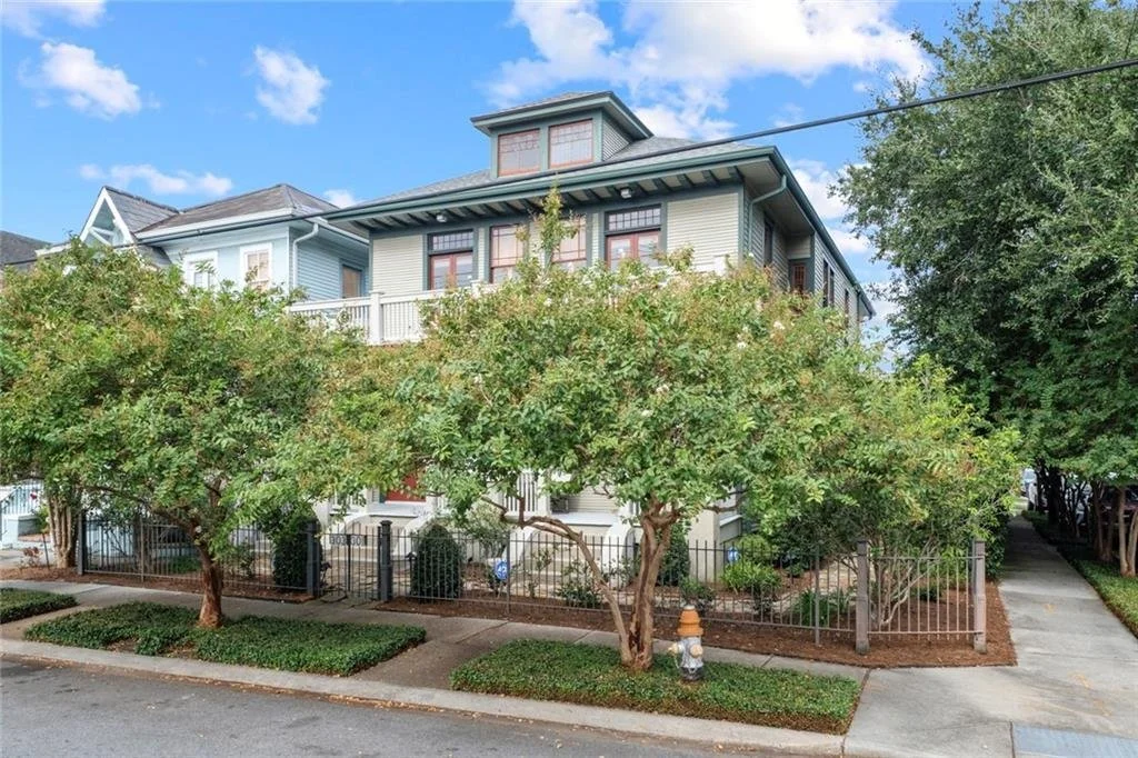 A 1920s Arts &amp; Crafts Four Square - $850,000